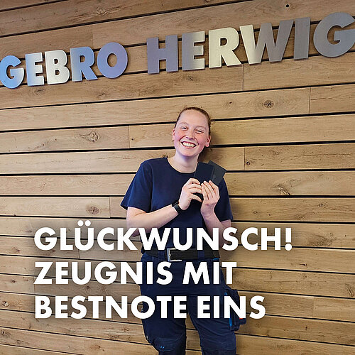 Eine Gebro Herwig Auszubildende freut sich über die bestandene Prüfung